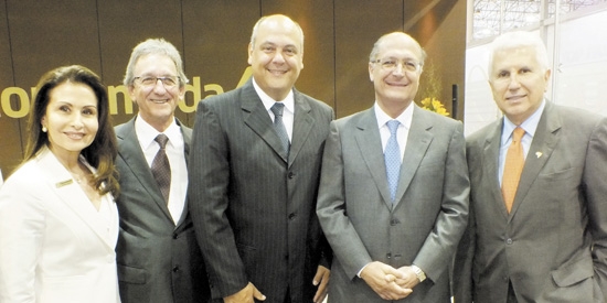 Na abertura da 40ª Couromoda, destaque para Waleska Santos, José Carlos Brigagão, prefeito Alexandre Ferreira, governador Geraldo Alckmin e presidente da Couromoda, Francisco Santos